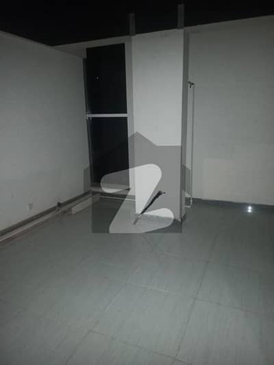 OFFICE FLOOR FOR RENT 3RD FLOOR LIFT