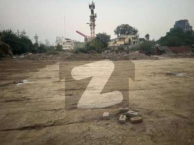 گلبرگ 2 گلبرگ,لاہور میں 4 کنال کمرشل پلاٹ 18.0 لاکھ میں کرایہ پر دستیاب ہے۔