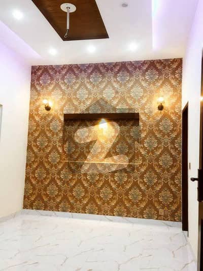 Kda Officers Society National Beautiful Bungalow 6 Bedrooms With 2 Kitchen Huge Garden ,Parking, Servant Room, OUT CLASS Location, Near National Stadium AOHS DOHS