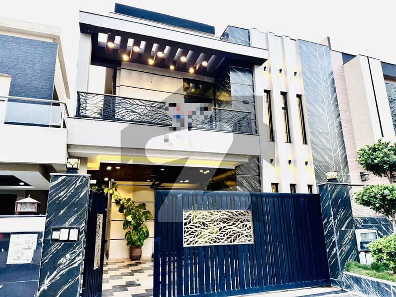 10 Marla Brand New House For Sale
