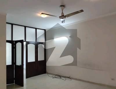 House For sale In Rs. 18000000