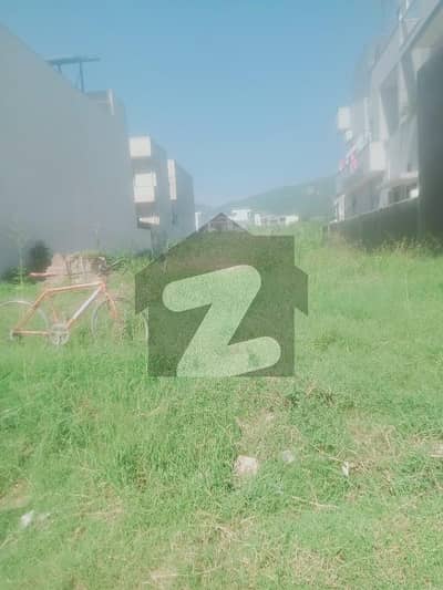 D12/1 35*70 Leval Plot ideal location