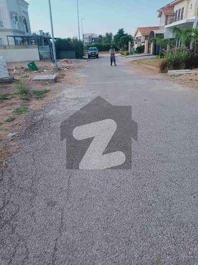 D12/4 30*60 Plot Very Beautiful Location For Sale