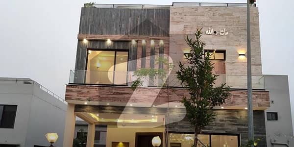 بی