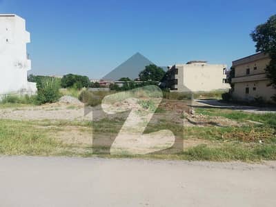 7 Marla Plot For Sale