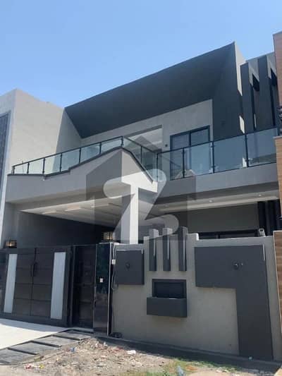 8 Marla Luxury House For Sale