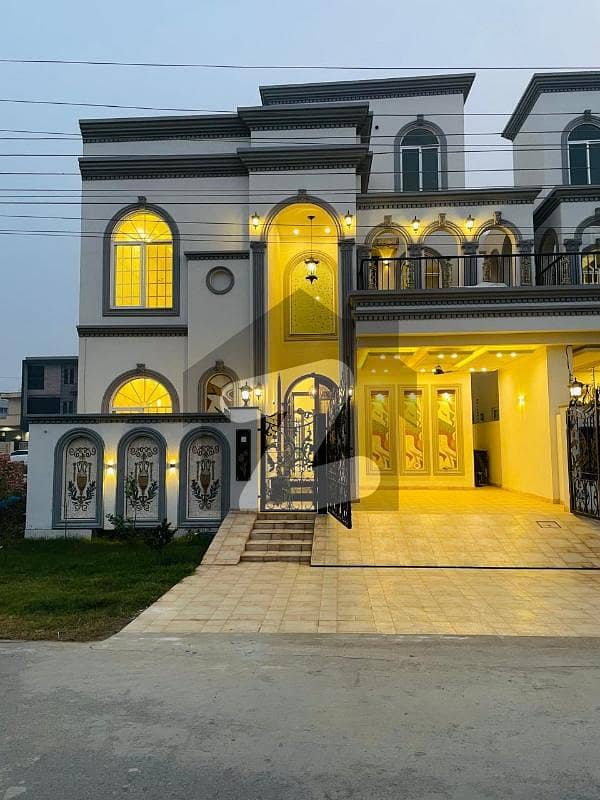 ایل ڈی اے ایوینیو ۔ بلاک ایم ایل ڈی اے ایوینیو,لاہور میں 6 کمروں کا 10 مرلہ مکان 3.5 کروڑ میں برائے فروخت۔ ایل ڈی اے ایوینیو ۔ بلاک ایم ایل ڈی اے ایوینیو,لاہور میں 6 کمروں کا 10 مرلہ مکان 3.5 کروڑ میں برائے فروخت۔