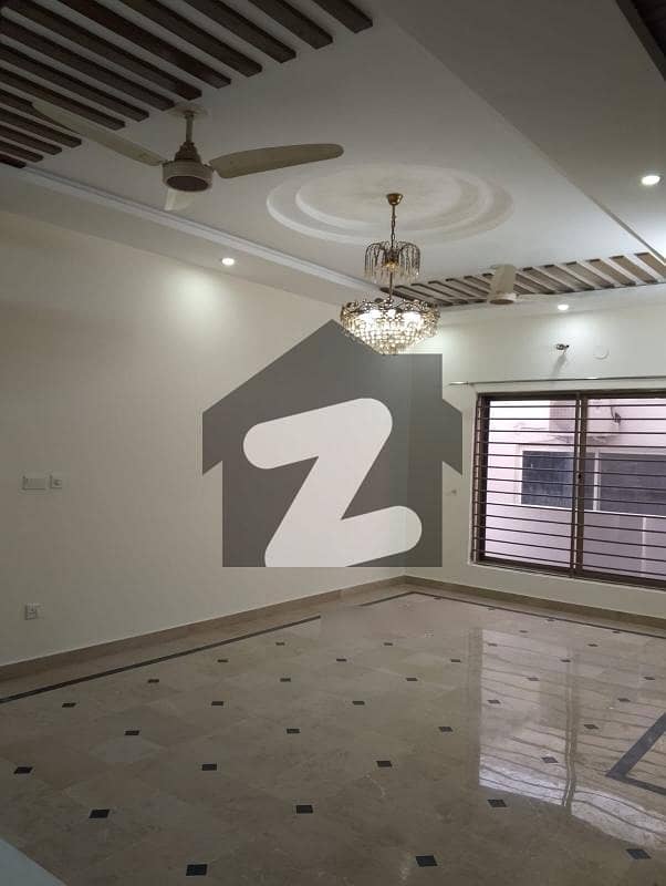 50x90 Upper portion available for Rent G-13 Contact:-0347-7163075