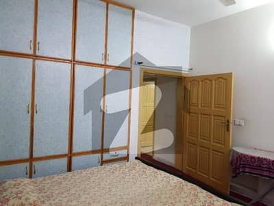 شہزاد ٹاؤن اسلام آباد میں 5 کمروں کا 10 مرلہ مکان 4.65 کروڑ میں برائے فروخت۔
