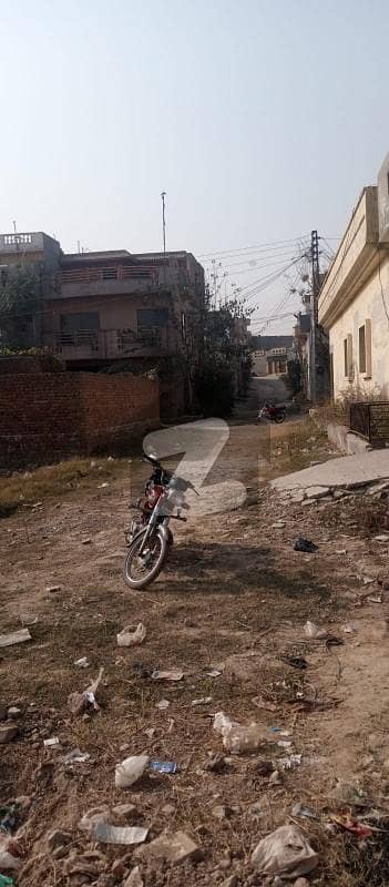 Gulshan-E-Iqbal Residential Plot Sized 6 Marla