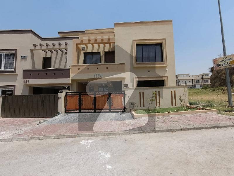 5 MARLA DESIGNER HOUSE FOR SALE IN PHASE 8 5 MARLA DESIGNER HOUSE FOR SALE IN PHASE 8
