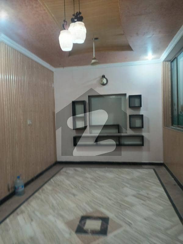 Portion 2 Bedroom For Rent 10 Marla Demand 85000