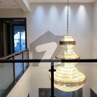 ڈی ایچ اے ڈیفینس فیز 2 ڈی ایچ اے ڈیفینس,اسلام آباد میں 5 کمروں کا 1 کنال مکان 9.75 کروڑ میں برائے فروخت۔