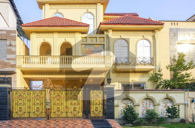 10 MARLA BRAND NEW FIRST ENTERY VIP LUXERY SPANISH HOUSE AVAILABLE FOR SALE IN TARIQ GARDEN LAHORE 10 MARLA BRAND NEW FIRST ENTERY VIP LUXERY SPANISH HOUSE AVAILABLE FOR SALE IN TARIQ GARDEN LAHORE