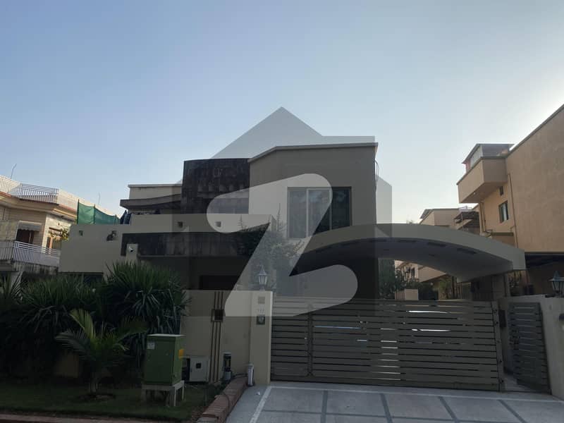 ایف ۔ 11 اسلام آباد میں 5 کمروں کا 1 کنال مکان 23.0 کروڑ میں برائے فروخت۔ ایف ۔ 11 اسلام آباد میں 5 کمروں کا 1 کنال مکان 23.0 کروڑ میں برائے فروخت۔