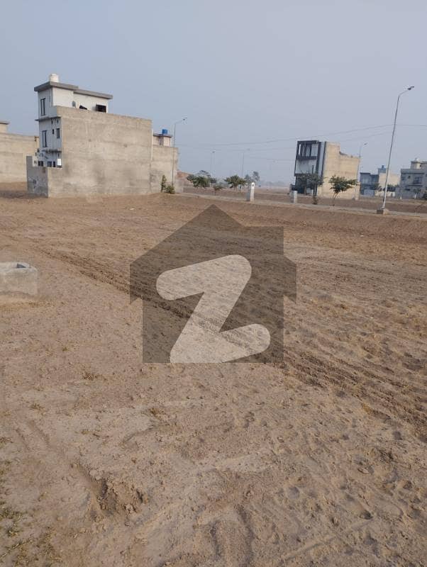 پارک ویو سٹی لاہور میں 6 مرلہ کمرشل پلاٹ 4.25 کروڑ میں برائے فروخت۔ پارک ویو سٹی لاہور میں 6 مرلہ کمرشل پلاٹ 4.25 کروڑ میں برائے فروخت۔