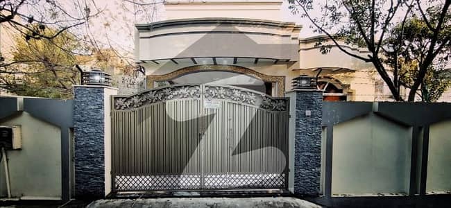 I-8 Ground Portion For Rent In Good Condition