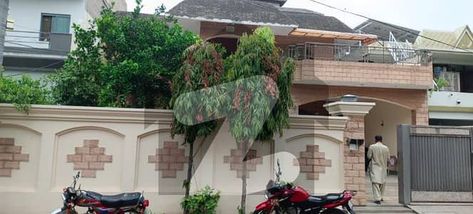 گورنمنٹ ایمپلائیز کوآپریٹیو ہاؤسنگ سوسائٹی (جی ایچ سی ایچ ایس) ۔ فیز 3 گورنمنٹ ایمپلائیز کوآپریٹیو ہاؤسنگ سوسائٹی (جی ایچ سی ایچ ایس),لاہور میں 6 کمروں کا 1 کنال مکان 6.25 کروڑ میں برائے فروخت۔ گورنمنٹ ایمپلائیز کوآپریٹیو ہاؤسنگ سوسائٹی (جی ایچ سی ایچ ایس) ۔ فیز 3 گورنمنٹ ایمپلائیز کوآپریٹیو ہاؤسنگ سوسائٹی (جی ایچ سی ایچ ایس),لاہور میں 6 کمروں کا 1 کنال مکان 6.25 کروڑ میں برائے فروخت۔