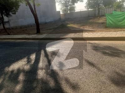 فضائیہ ہاؤسنگ سکیم فیز 1 فضائیہ ہاؤسنگ سکیم,لاہور میں 1 کنال رہائشی پلاٹ 3.1 کروڑ میں برائے فروخت۔