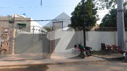 گلبرگ لاہور میں 6 کمروں کا 2 کنال مکان 19.5 کروڑ میں برائے فروخت۔