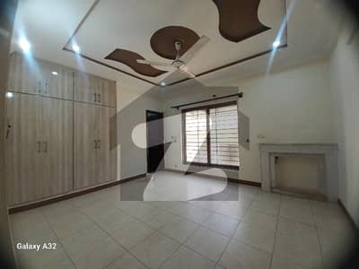 Chaklala Scheme 3 Main Market Upper Portion Separate Gate Available For Rent Water Bor Available