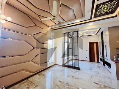 24 MARLA BEAUTIFUL DESIGER LUXURY HOUSE.
