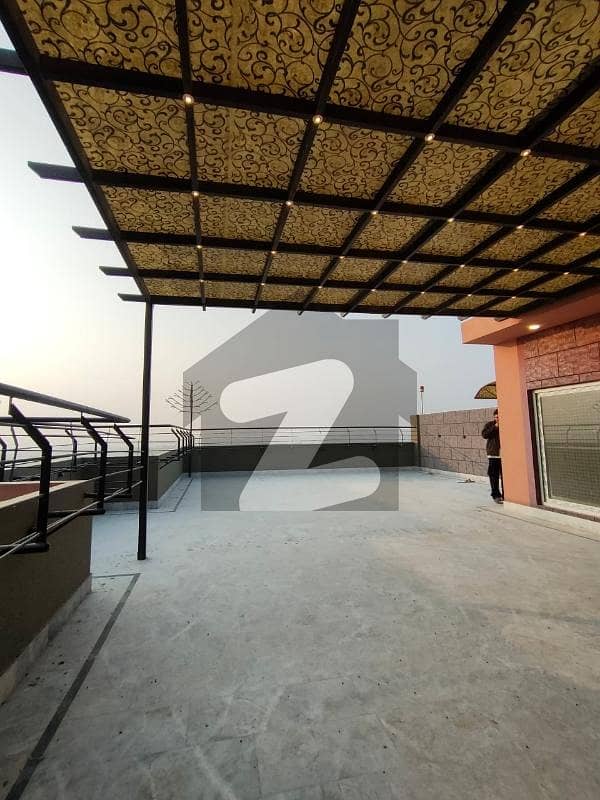 8 Rooms Luxury Penthouse Available 8 Rooms Luxury Penthouse Available