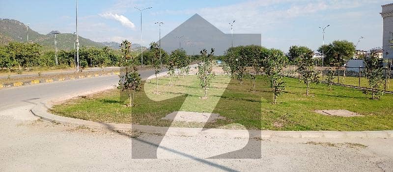 E11 Nardrn Strip Plot For Sale