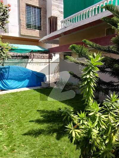 1000 Sqryard First Floor 4bdd Gulshan Iqbal Block 7