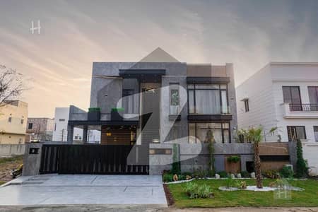 ONE KANAL ULTRA MODERN HOUSE FOR SALE NEAR MECDONALD Y BLOCK IN DHA PHASE 7