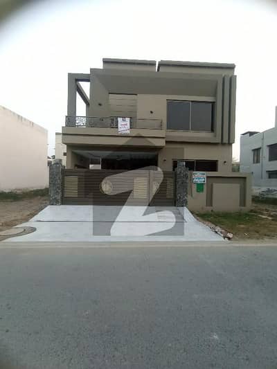 8 Marla Brand New Luxury House Available for Sale Bahria Nasheman Lahore