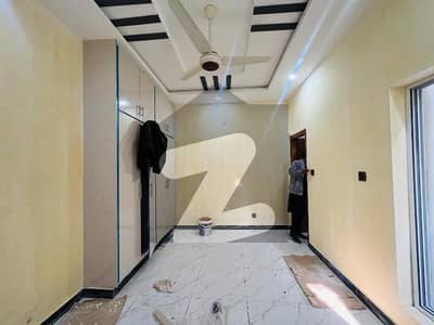 بنی گالہ اسلام آباد میں 7 کمروں کا 8 مرلہ مکان 1.0 لاکھ میں کرایہ پر دستیاب ہے۔