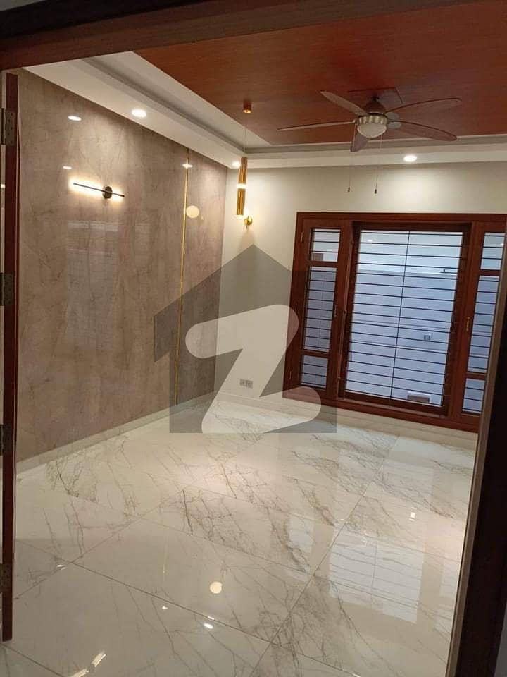 Bungalow Available For Sale At Tipu Sultan Road Bungalow Available For Sale At Tipu Sultan Road