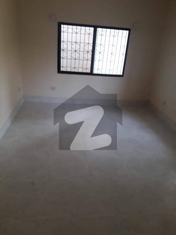 240 Yards Portion Available For Rent 240 Yards Portion Available For Rent