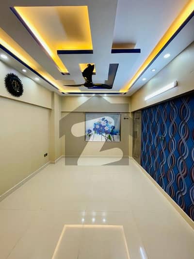 یونیورسٹی روڈ کراچی میں 2 کمروں کا 5 مرلہ فلیٹ 3.25 کروڑ میں برائے فروخت۔