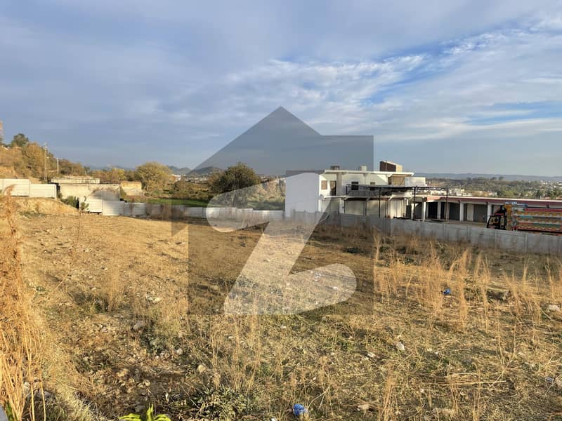 کہوٹہ راولپنڈی میں 4 کنال کمرشل پلاٹ 6.44 کروڑ میں برائے فروخت۔