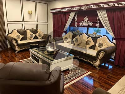 1 KANAL FULLY FURNISHED FACING PARK HOUSE FOR SALE