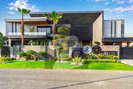 ڈی ایچ اے فیز 6 ڈیفنس (ڈی ایچ اے),لاہور میں 5 کمروں کا 2 کنال مکان 30.0 کروڑ میں برائے فروخت۔