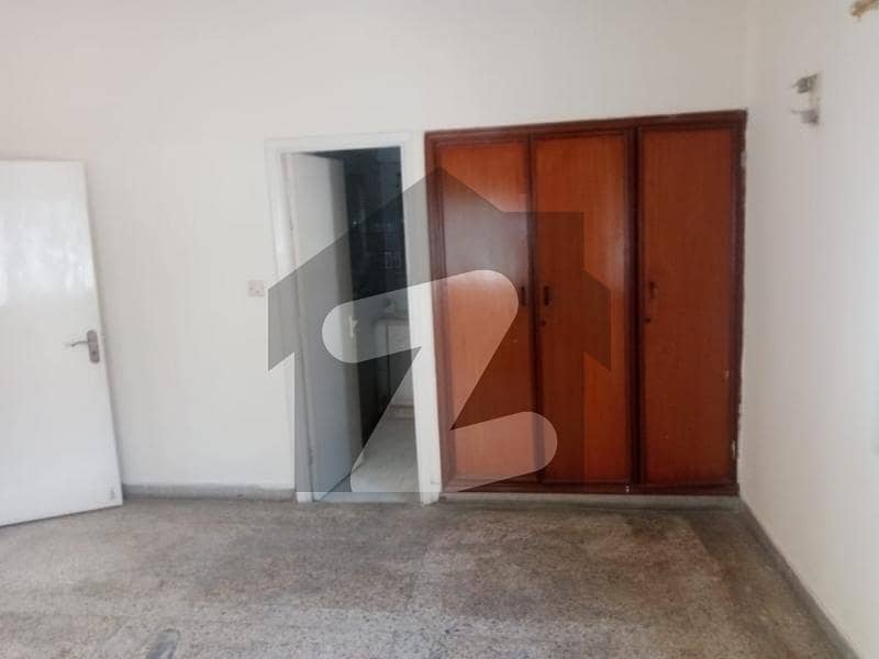 نارتھ ناظم آباد کراچی میں 4 کمروں کا 1 کنال مکان 32.0 کروڑ میں برائے فروخت۔ نارتھ ناظم آباد کراچی میں 4 کمروں کا 1 کنال مکان 32.0 کروڑ میں برائے فروخت۔