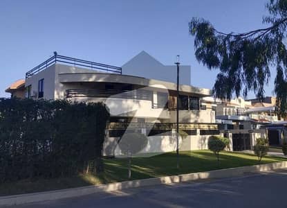 ایف ۔ 11/3 ایف ۔ 11,اسلام آباد میں 5 کمروں کا 1 کنال مکان 20.0 کروڑ میں برائے فروخت۔