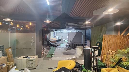 DOUBLE COMMERCIAL STRAIGHT HALL NEAR EMPORIUM MALL FOR RENT