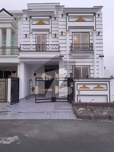 5 Marla House For Sale AA-Ext Hot Location Near Facing Park