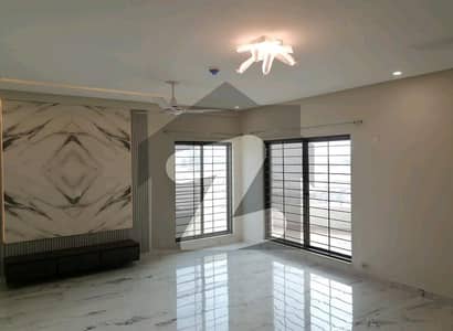 Spacious Flat Is Available For Rent In Ideal Location Of Askari 1