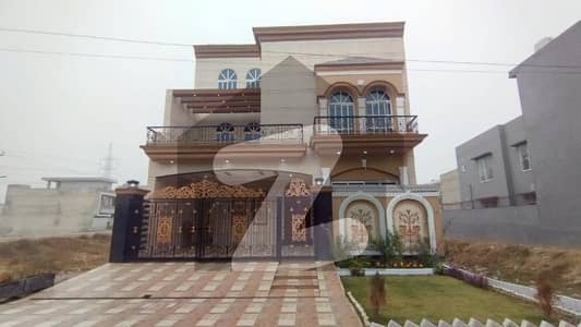 10 Marla House In LDA Avenue Is Best Option