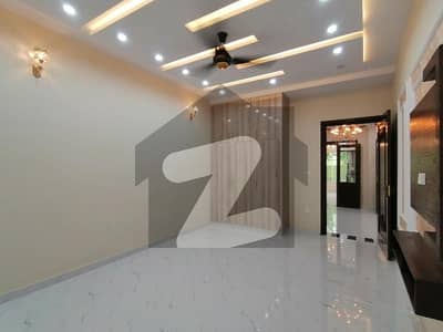 House Of 10 Marla In LDA Avenue For Sale