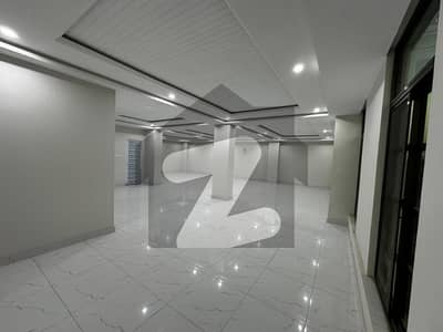 گلبرگ گرینز گلبرگ,اسلام آباد میں 7 مرلہ Studio دفتر 3.1 لاکھ میں کرایہ پر دستیاب ہے۔