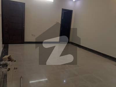 10 Marla House Up For Rent In Phase 4 Bahria Town