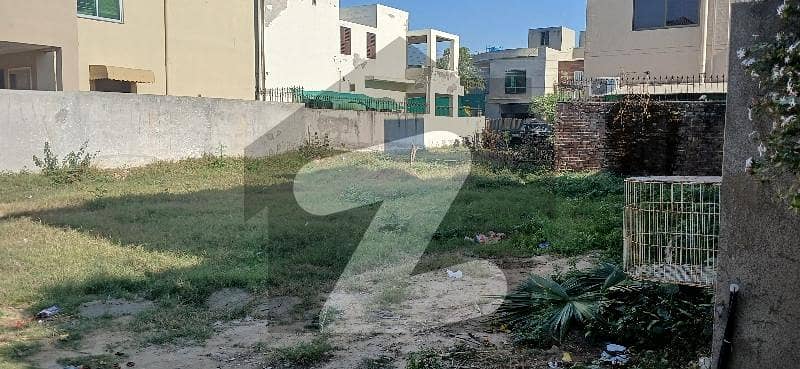 لیک سٹی میڈوز لاہور میں 5 مرلہ رہائشی پلاٹ 93.0 لاکھ میں برائے فروخت۔ لیک سٹی میڈوز لاہور میں 5 مرلہ رہائشی پلاٹ 93.0 لاکھ میں برائے فروخت۔