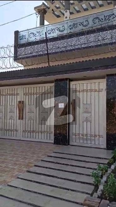 Prime Location House Of 10 Marla For Sale In Fatima Jinnah Town - Block G