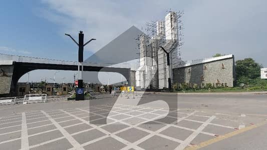 Bahria Paradise Commercial Plot Available